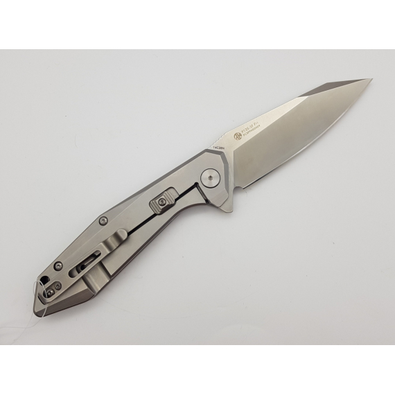 Нож Ruike P135-SF серебристый